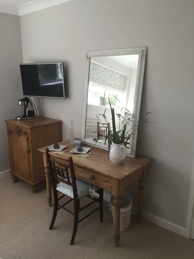 Hampreston Stapehill Lodge B&B